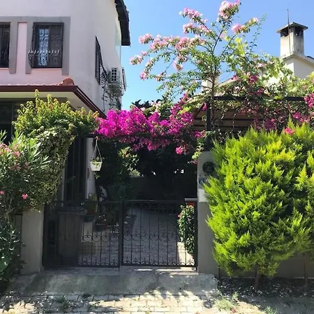 Villa Merkez Bahceli Muestakil Ev Arya Roof House *