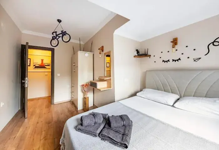 Merkez Bahceli Muestakil Ev Arya Roof House