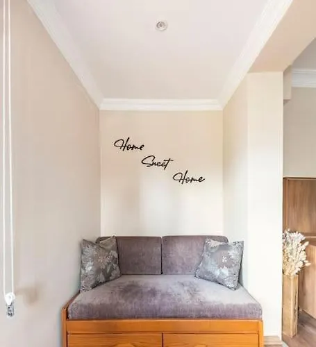 Merkez Bahceli Muestakil Ev Arya Roof House *