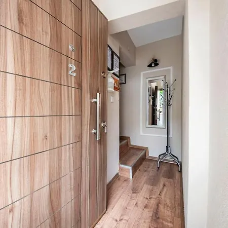 Merkez Bahceli Muestakil Ev Arya Roof House 빌라