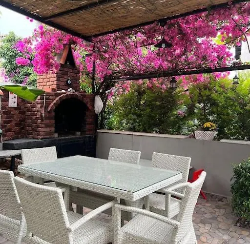 Merkez Bahceli Muestakil Ev Arya Roof House * マルマリス