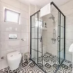 Merkez Bahceli Muestakil Ev Arya Roof House *
