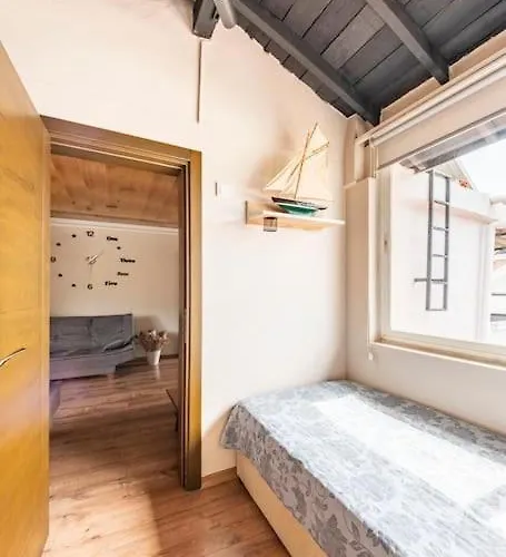 Vila Merkez Bahceli Muestakil Ev Arya Roof House